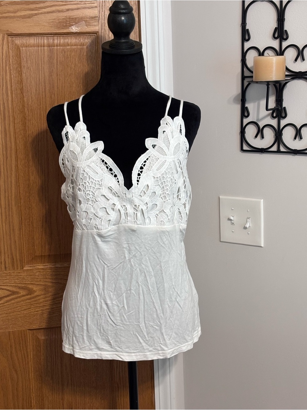 Boston Proper White Lace-Detail Double Adjustable Spaghetti Straps Tank Top L
